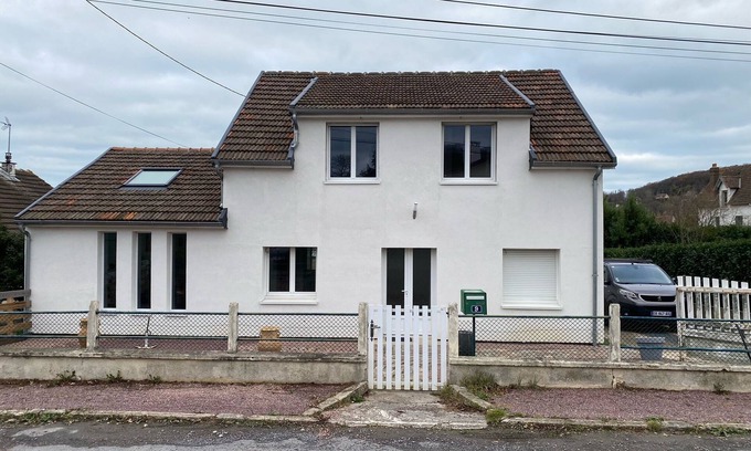 Gonneville-sur-Mer House | House with jacuzzi in quiet area for up to 10 people