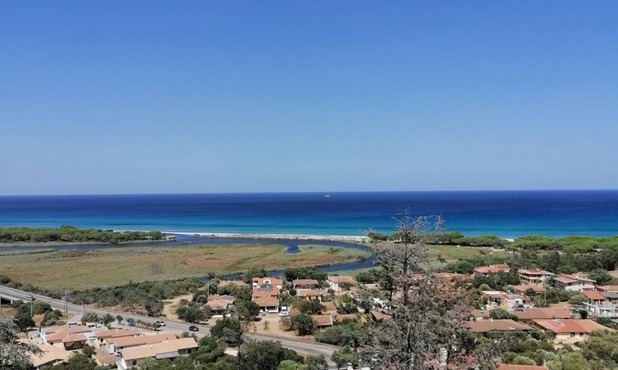 Iscra e Voes Apartment | House with large veranda, sea view, ideal for families and groups of friends