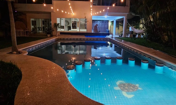 Yautepec House | House with pool, garden and fruit trees (pet friendly)