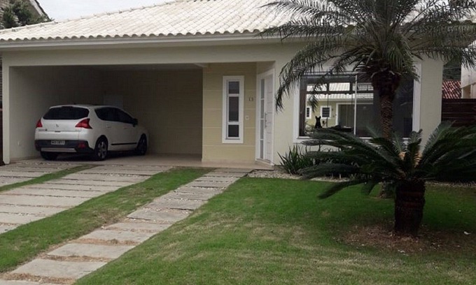 Ponta das Canas House | House with pool in gated community - 500m from the beach