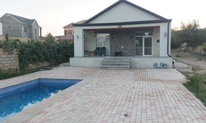 Nardaran House | House with pool near Sea Breeze