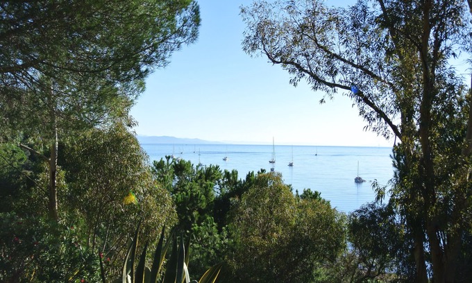 Mola House | House with sea view sorrounded by a beautiful garden