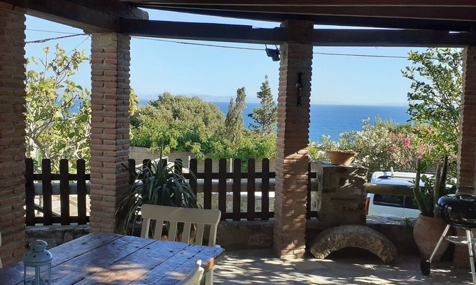 Bolonia House | HOUSE WITH SEA VIEWS AND VIRGIN BEACHES. FREE WIFI. PUNTA PALOMA, RATE,