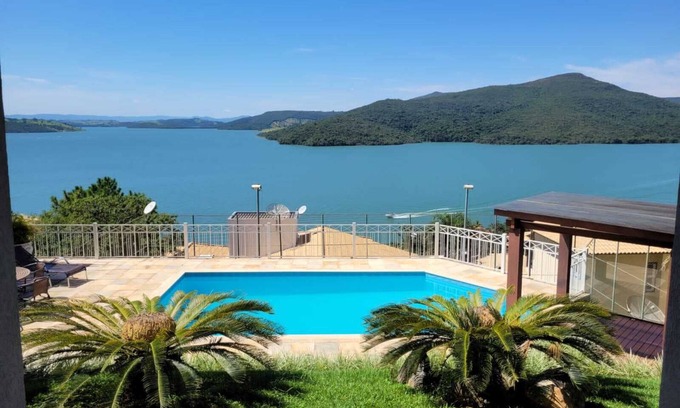 Capitolio House | House with stunning views in Escarpas do Lago - Capitólio MG
