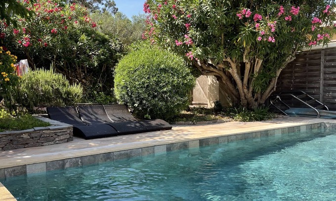 Porquerolles House | House with swimming pool in the heart of the village on the island of Porquerolles