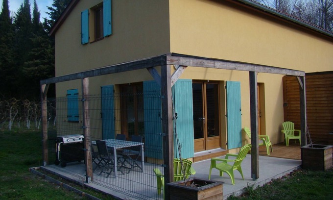 Le Thor House | House with terrace, Avignon festival 12km away, Spirou park and wave island