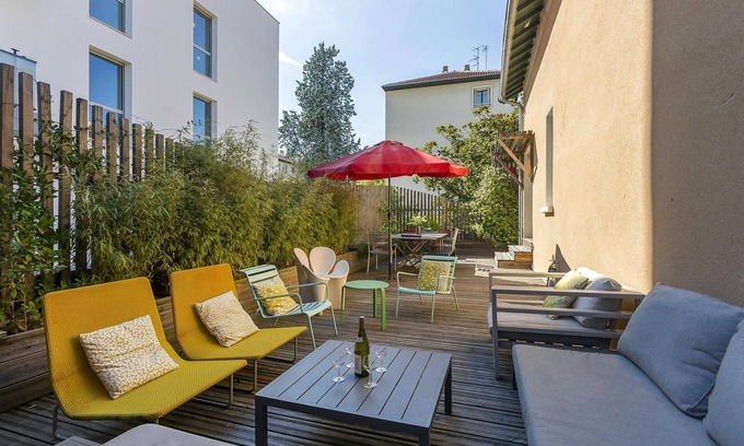 Zola - Pressense House | House with terrace 10Chb 10min heart of Lyon