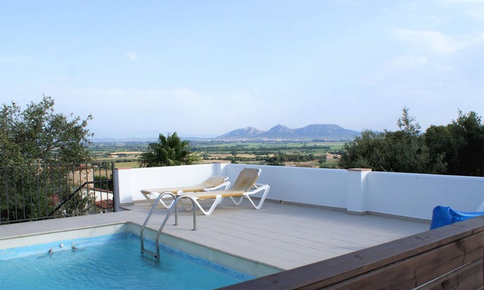 Pals House | House with views, private garden and pool 3km from Playa de Pals