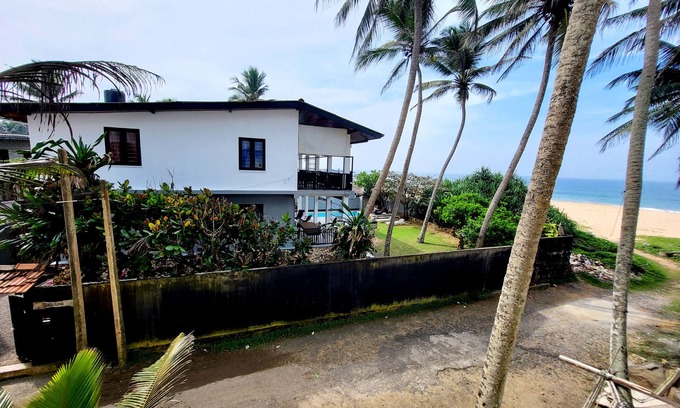 Hikkaduwa Villa | House YANG of our beach villa KANDU near Hikkaduwa