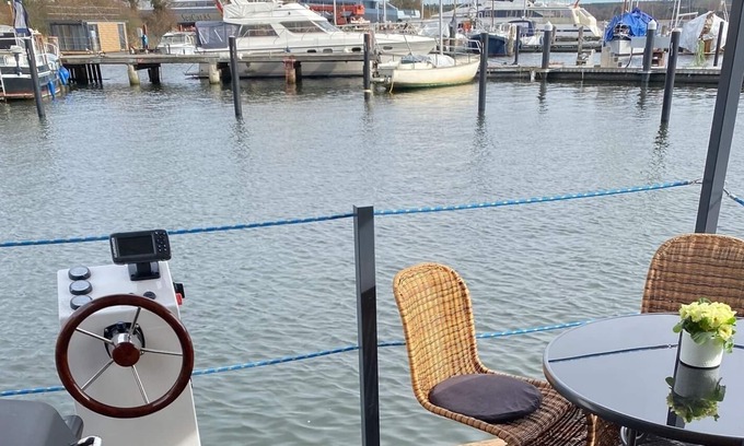 Herrenwyk Apartment | Houseboat for 5 guests with 50m² in Lübeck (175889)