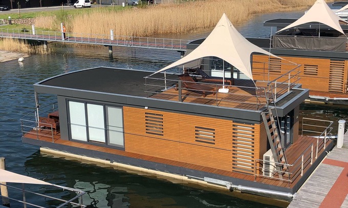 Bitterfeld Boat Rental | Houseboat harmony Pure relaxation