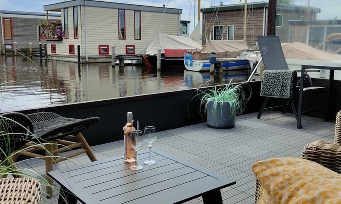 Municipality of Aalsmeer Boat Rental | Houseboat Poellodge XL, near Amsterdam