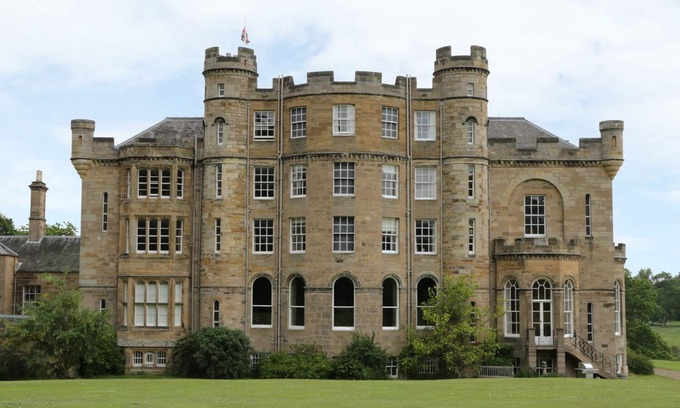 Ormiston Apartment | HOUSEKEEPER'S ROOMS, luxury holiday cottage in Pathhead