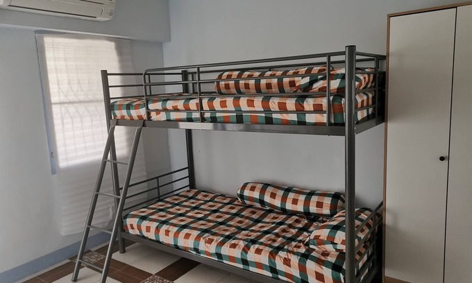 Wat Ket House | Housemate Share Space