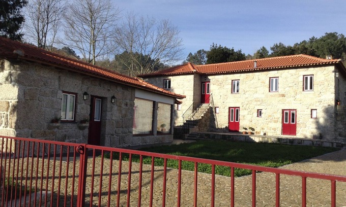 Molares Cottage | "Houses of Eido" - Casa do Eido and the widow, old caretaker houses recovered