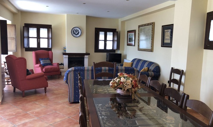 Zafarraya Cottage | Houses of Tita Elvira for 11 people