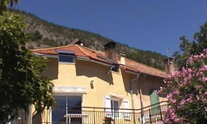 Espinasses House | houses/villas - 4 rooms - 8/9 persons