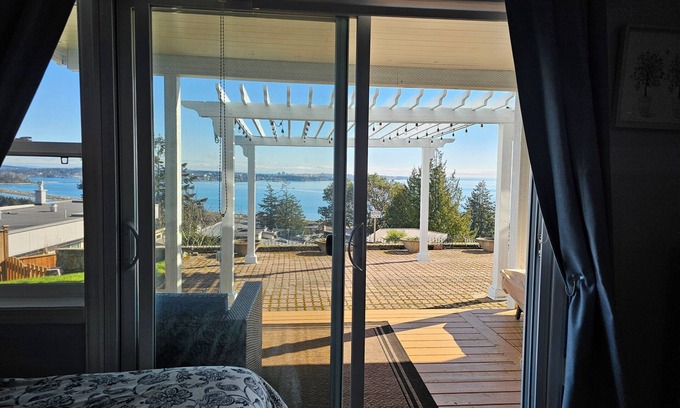 Colwood Bed & Breakfast | HOV B&B House -Hospitality Ocean view Victoria-