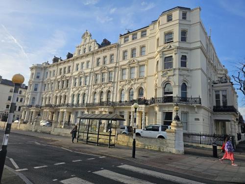 Hove Apartment | Hove Mansions Apartment