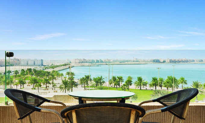 Al Hamra Hotel | Howard Johnson by Wyndham Dammam