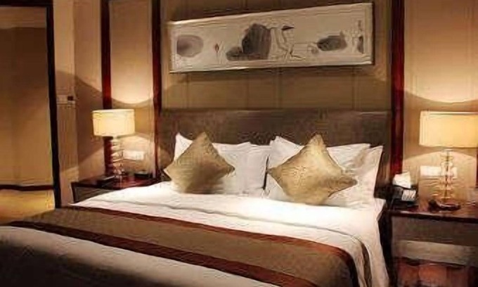 Bengshan Qu Hotel | Howard Johnson Nanshan Plaza Bengbu
