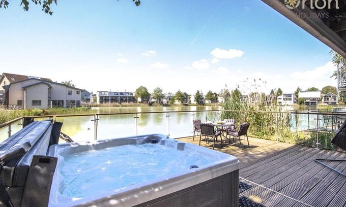 Cirencester House | Howells Mere 27, Crane Lodge