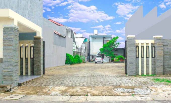 Kediri Hotel | HP Residence Mitra RedDoorz near Alun Alun Kediri