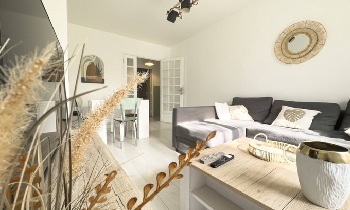 Secteur 4 Apartment | #HR | Les Charmilles ๐ T4
