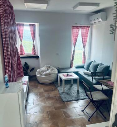 Krkavce Apartment | Hramišče, Botega