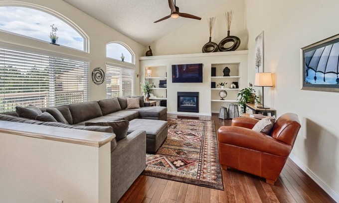 Westridge House | HRSILVM10054 - Beautiful 4 bedroom - Ready for your family!