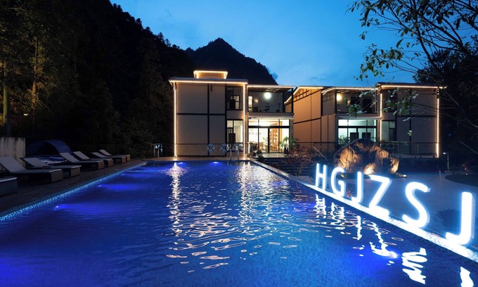 Wulingyuan Hotel | Huagu Jianzhu Guesthouse Zhangjiajie