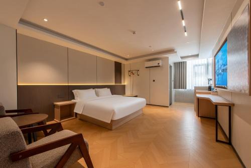 Huadu Hotel | Huahang Hotel - Guangzhou Baiyun International Airport - Free airport shuttle bus