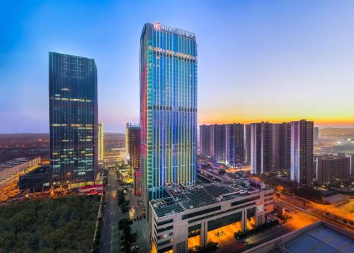 Bin Hu District Hotel | HUALUXE Wuxi Taihu