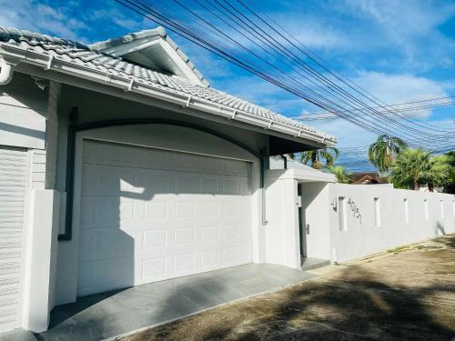 Nong Prue Villa | Huang Su Villa 1 皇宿一号别墅