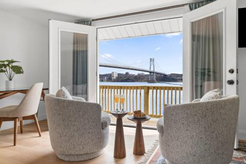 Poughkeepsie House | Hudson Escape W Hot Tub Bridge View