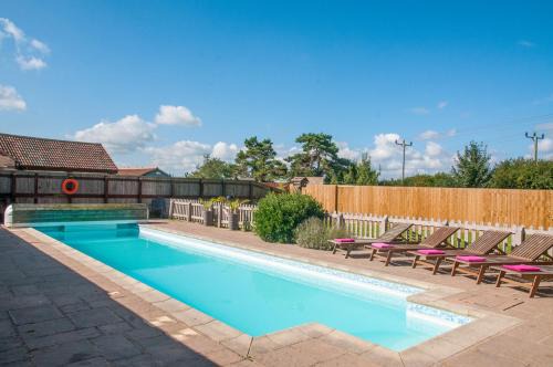 Upton Cheyney House | Hudson house