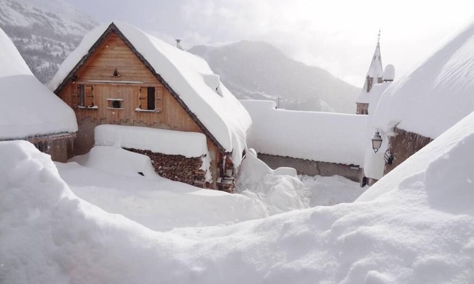 Huez-en-Oisans Apartment | Huez En Oisans: Complitly renovated Apartment for 6 people.
