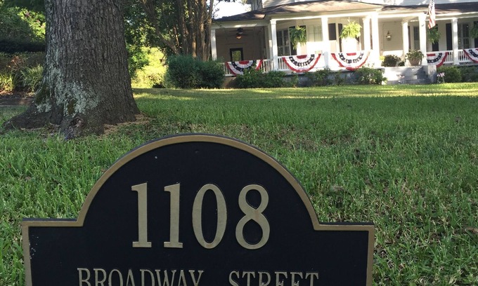 Minden Bed & Breakfast | Huffman House