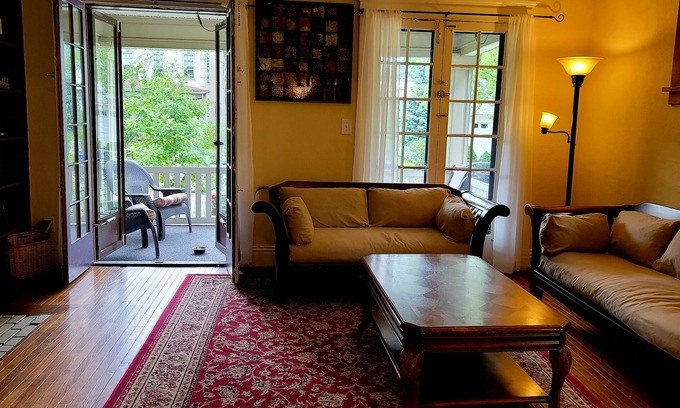 Albright House | Huge 3 BR 1 BR Home Prime Elmwood Village Pets Ok