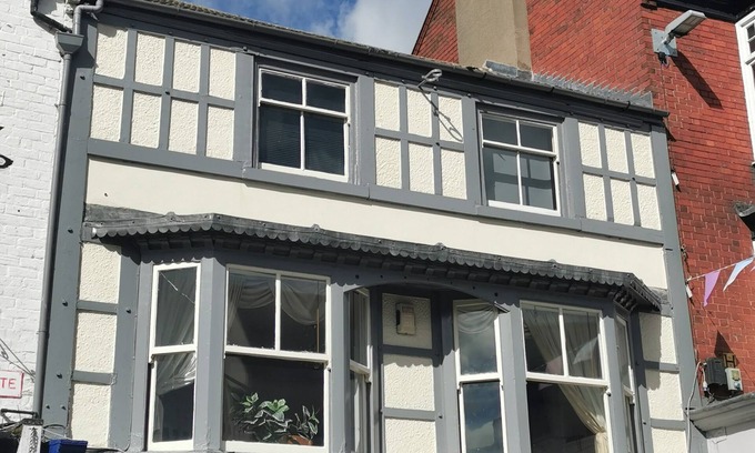 Darlington Apartment | Huge 6-Bed Apartment in Darlington Centre