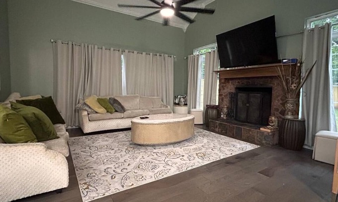 Memphis House | Huge 7 Bedrooms Contemporary Southern Elegance