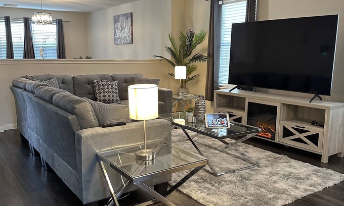 Cypress House | Huge Captivating Modern 5Bdr home-(The Xperience)