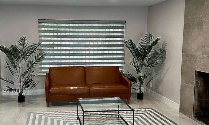 Chinatown House | Huge Home Minutes From The Strip