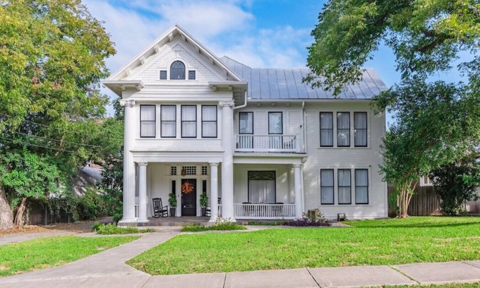 Westfort House | Huge home, perfect for big families & large groups