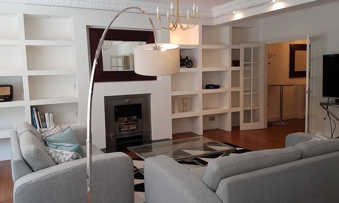 Knightsbridge and Belgravia Apartment | Huge Hyde Park apartment of ca. 300 sqm