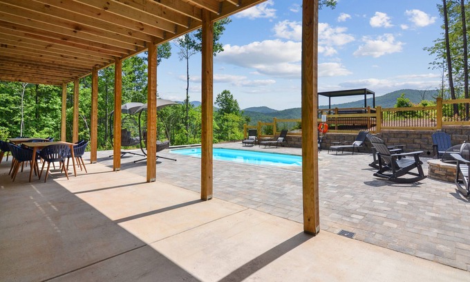 Ellijay Cabin | HUGE Mountain Views! PRIVATE outdoor pool, pickleball/basketball court, fire pit, hot tub