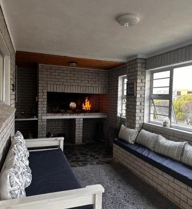 Gansbaai House | Huisie by die See