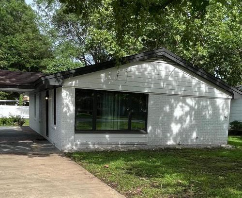 Rayville Apartment | Humble Abode