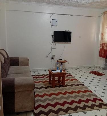 Naro Moru Apartment | Humility - Olive