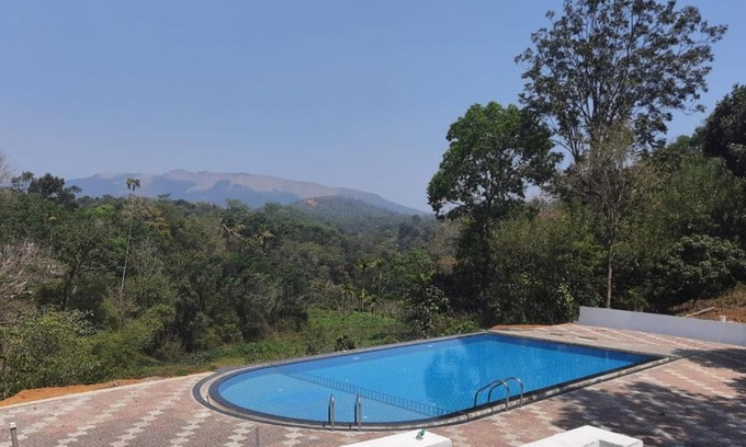 Thavinhal Resort | Humming Breeze Nature Retreat